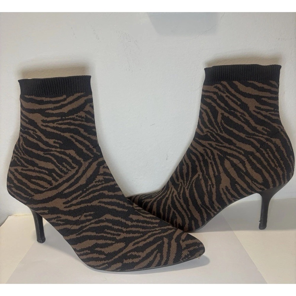 Vince Camuto Achie Zebra Print Sock Booties Brown Black Pointed Toe Stiletto 9M